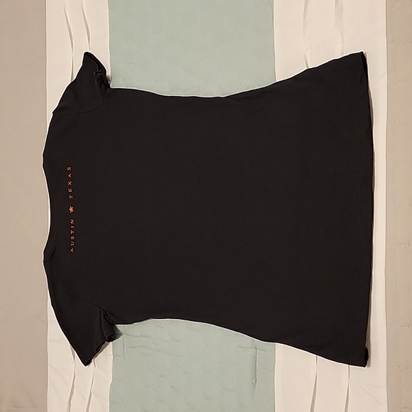 Tito's Black Short Sleeve T-Shirt V-neck Size Medium - Picture 12 of 16